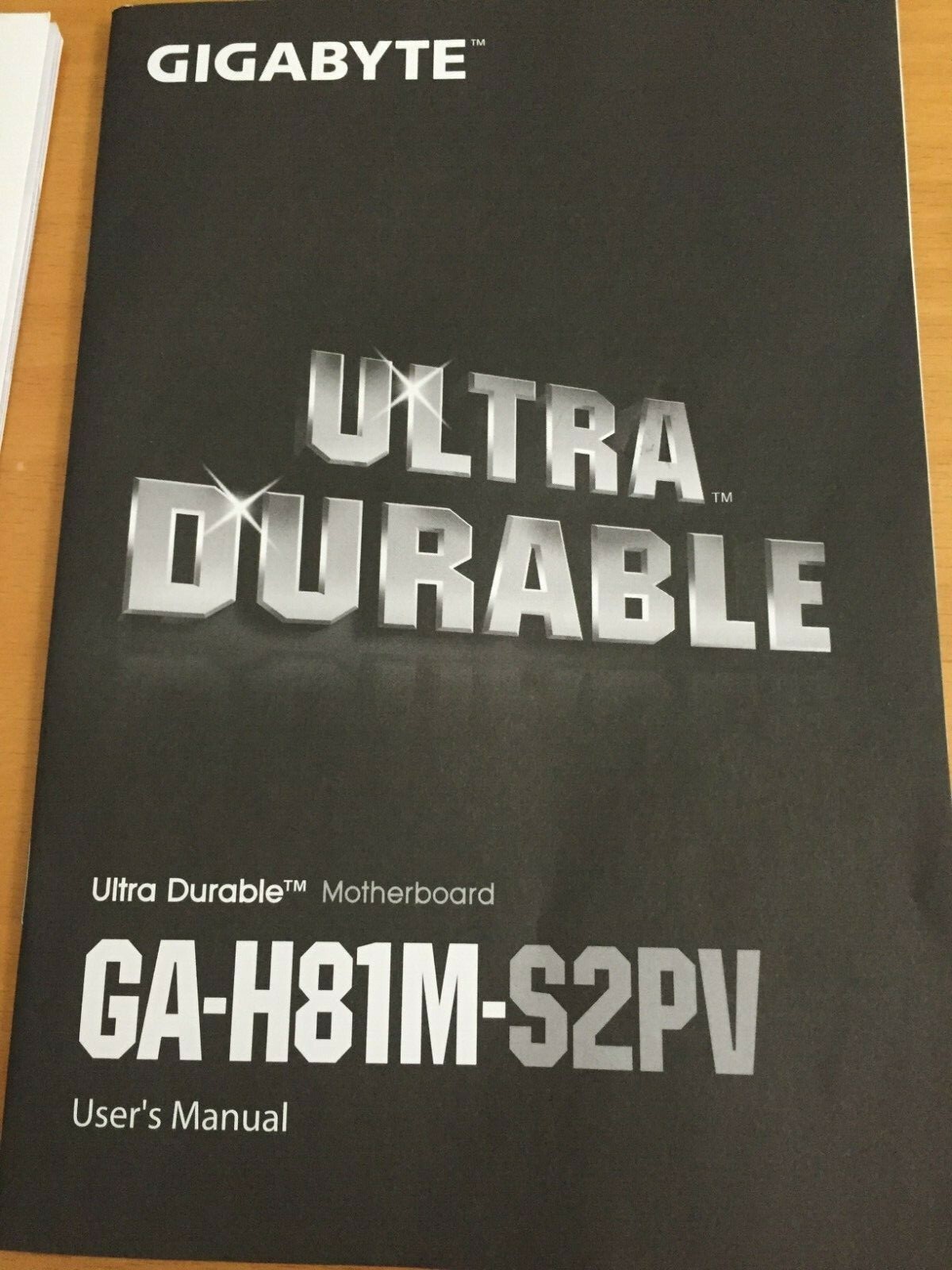 GIGABYTE INTEL 8 SERIES UTILITIES Ver.1.4. CD DVD with GA-H81M-S2PV BOOKLETS