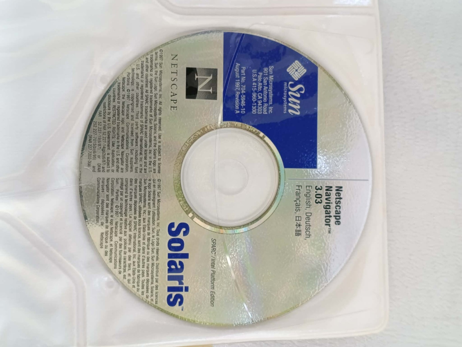 1997 SUN MICROSYSTEMS Solaris 2.6,_Many books and 4 CDs_used