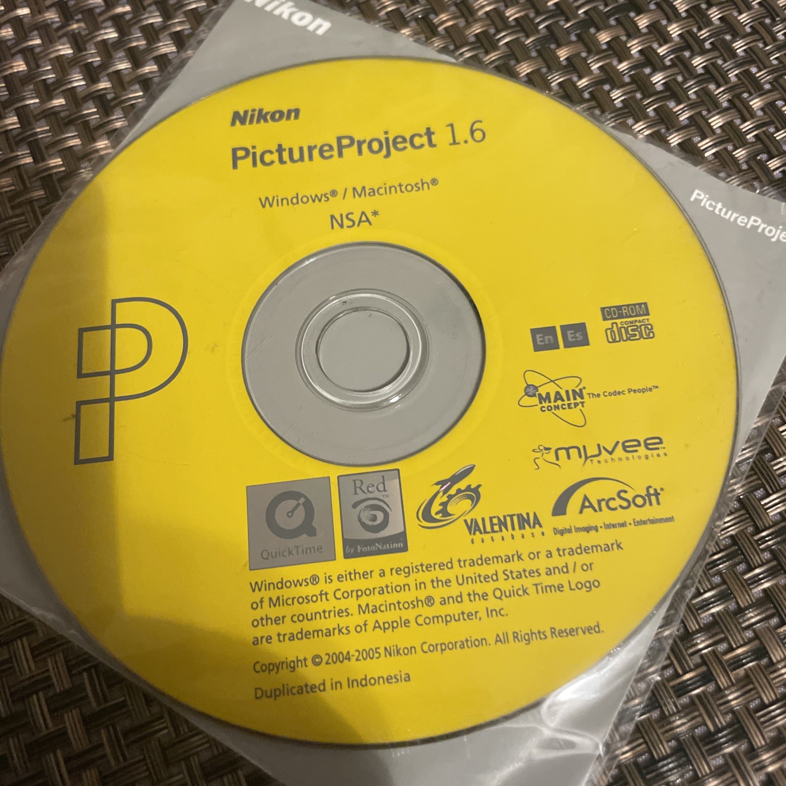 Nikon Picture Project 1.6 CD-Rom Software / Reference Manual 2 CDs
