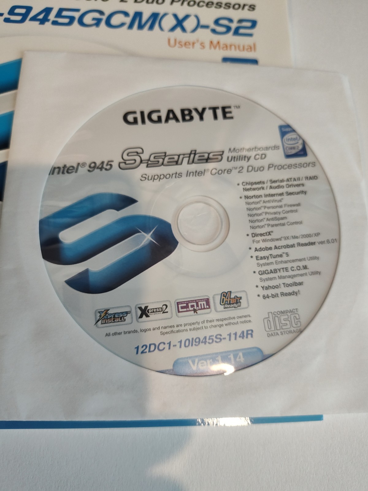 Gigabyte Motherboard Intel 945 S Series Drive/utilities Disk With User Manual