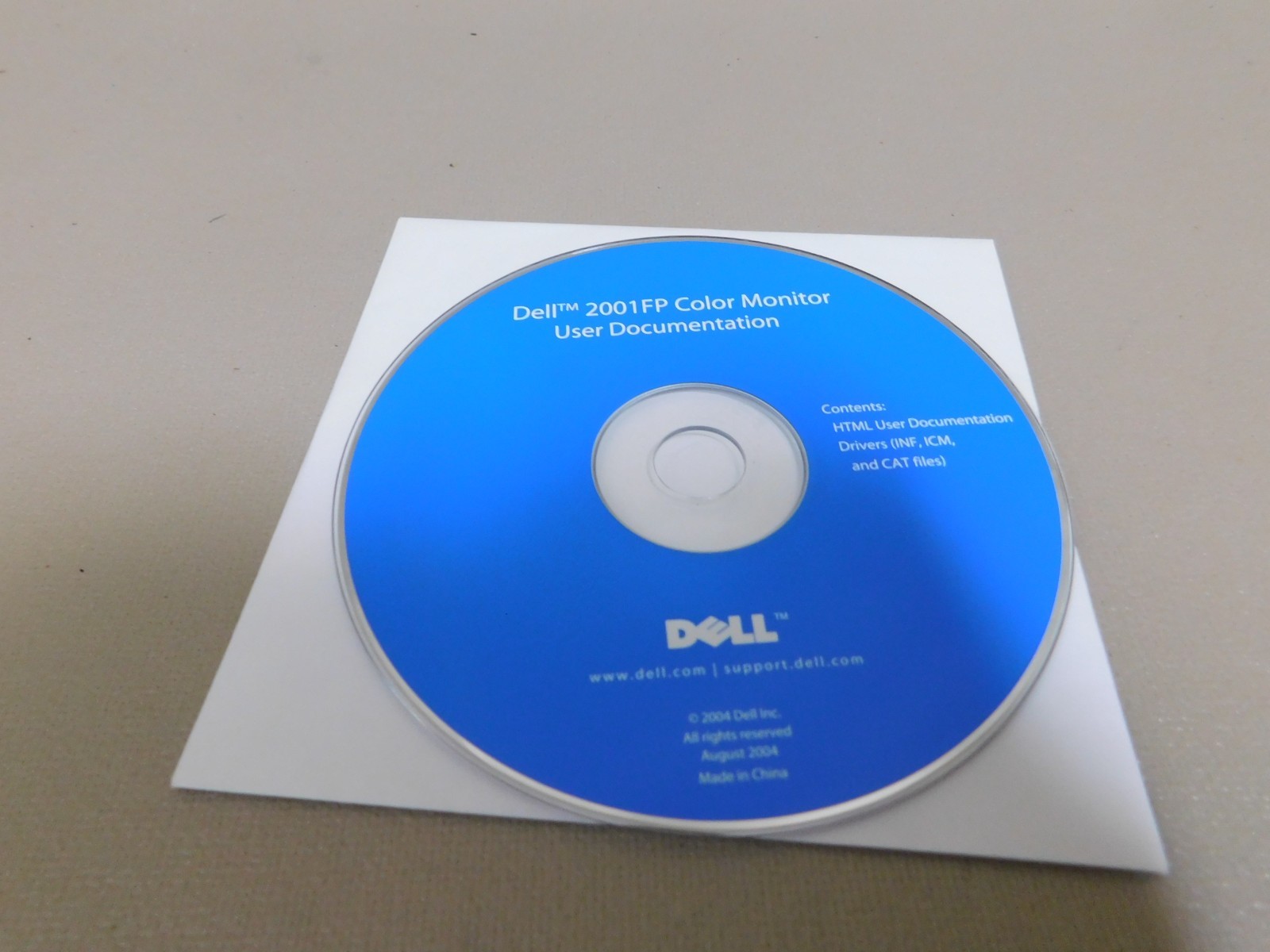 Dell Tools CD – User Documentation – 2001FP Color Monitor August 2004 ~ CD-ROM