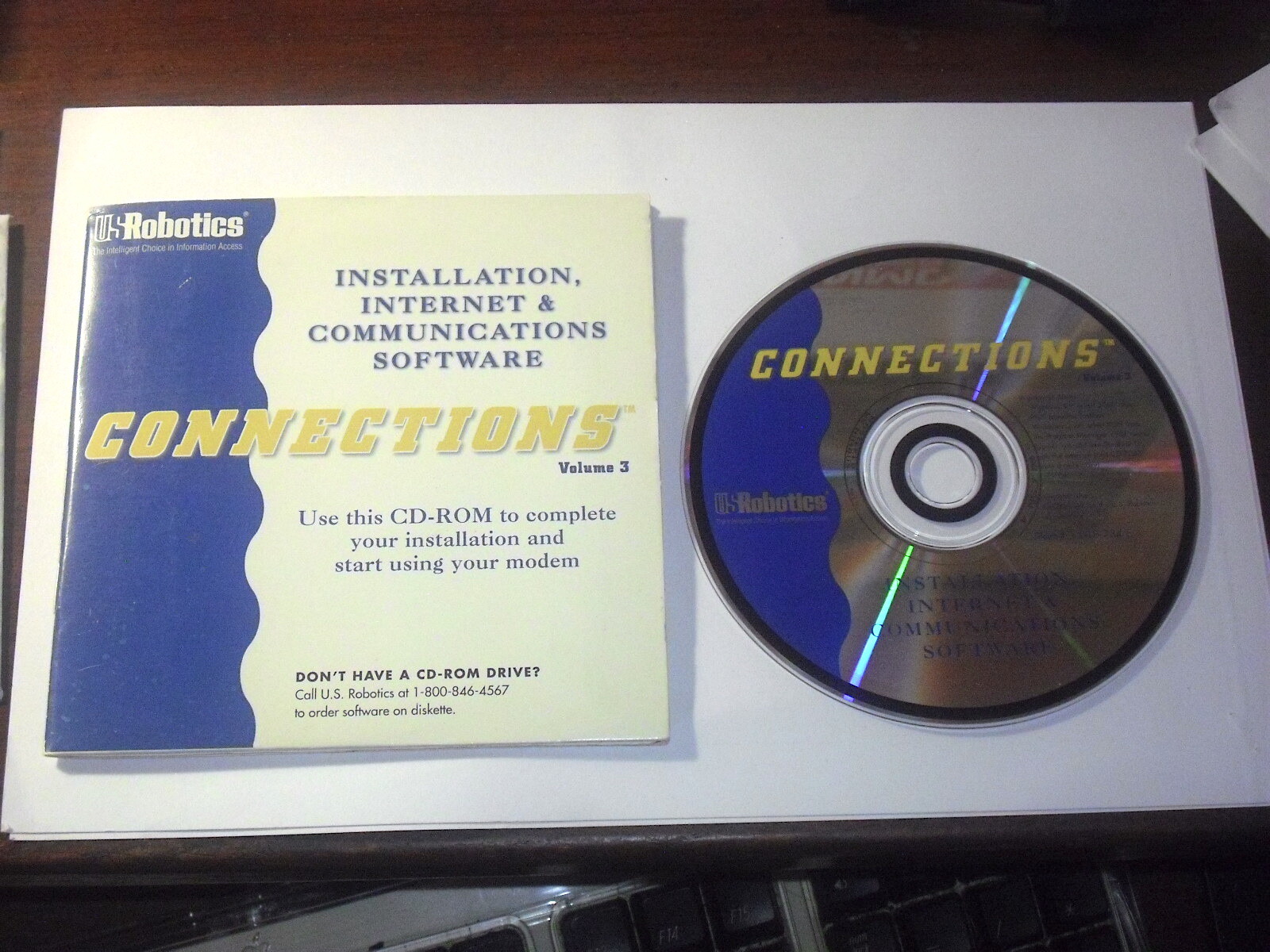 USRobotics Connections Volume 3 Internet & Communications Software CD