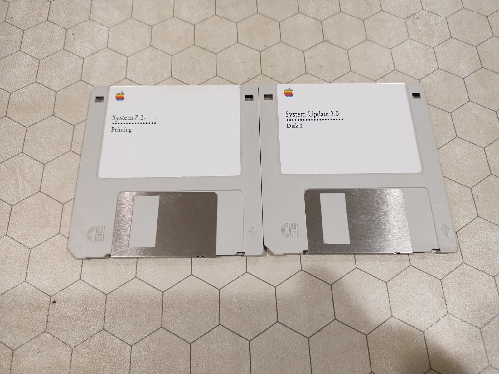Apple Macintosh System Update 3.0, 7.1 Printing, 3.5″ floppy disks, tested