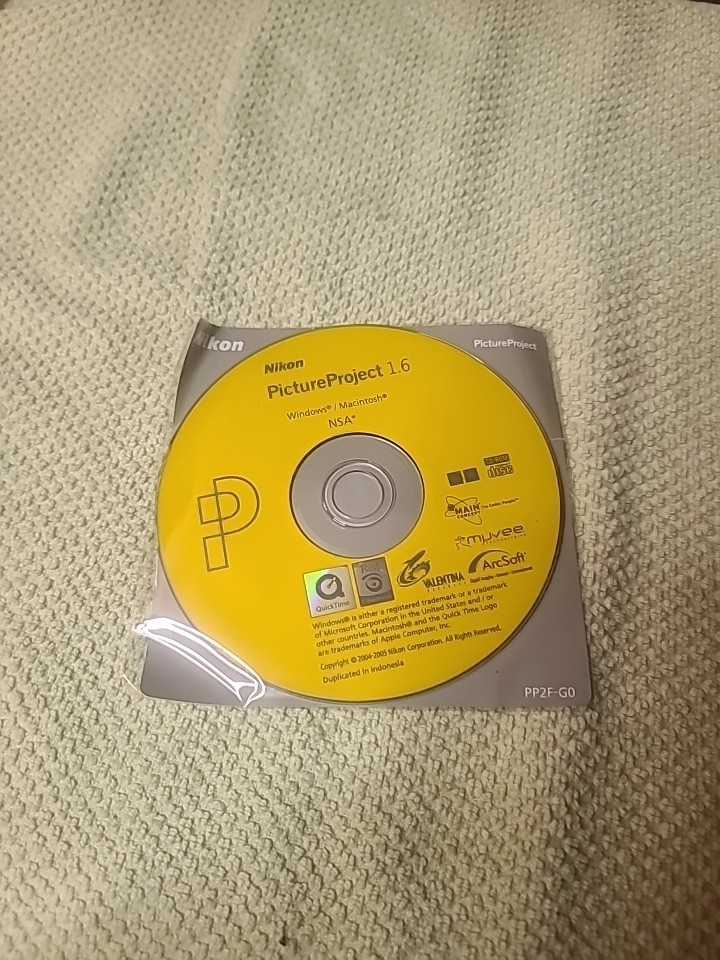 Nikon Picture Project 1.1 Windows & Mac CD-Rom & Reference Manual. New Sealed