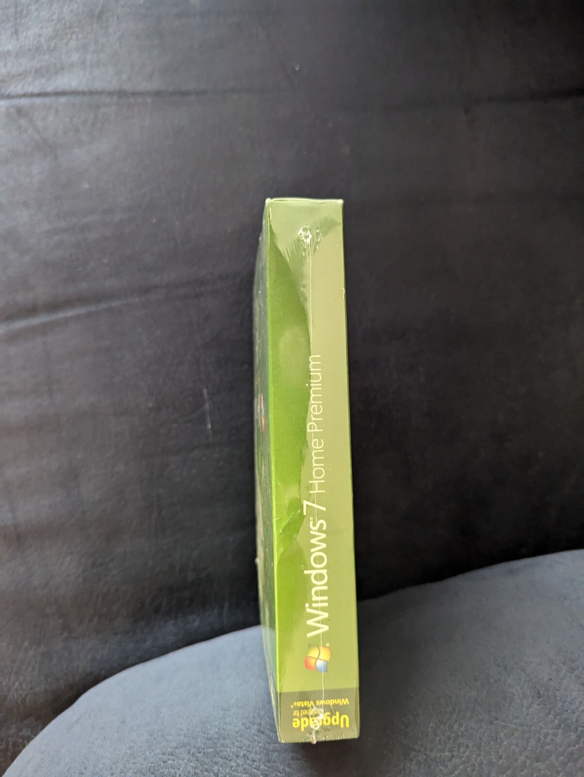 Microsoft Windows 7 Home Premium Upgrade 32 & 64 Bit DVDs MS WIN =RETAIL BOX=
