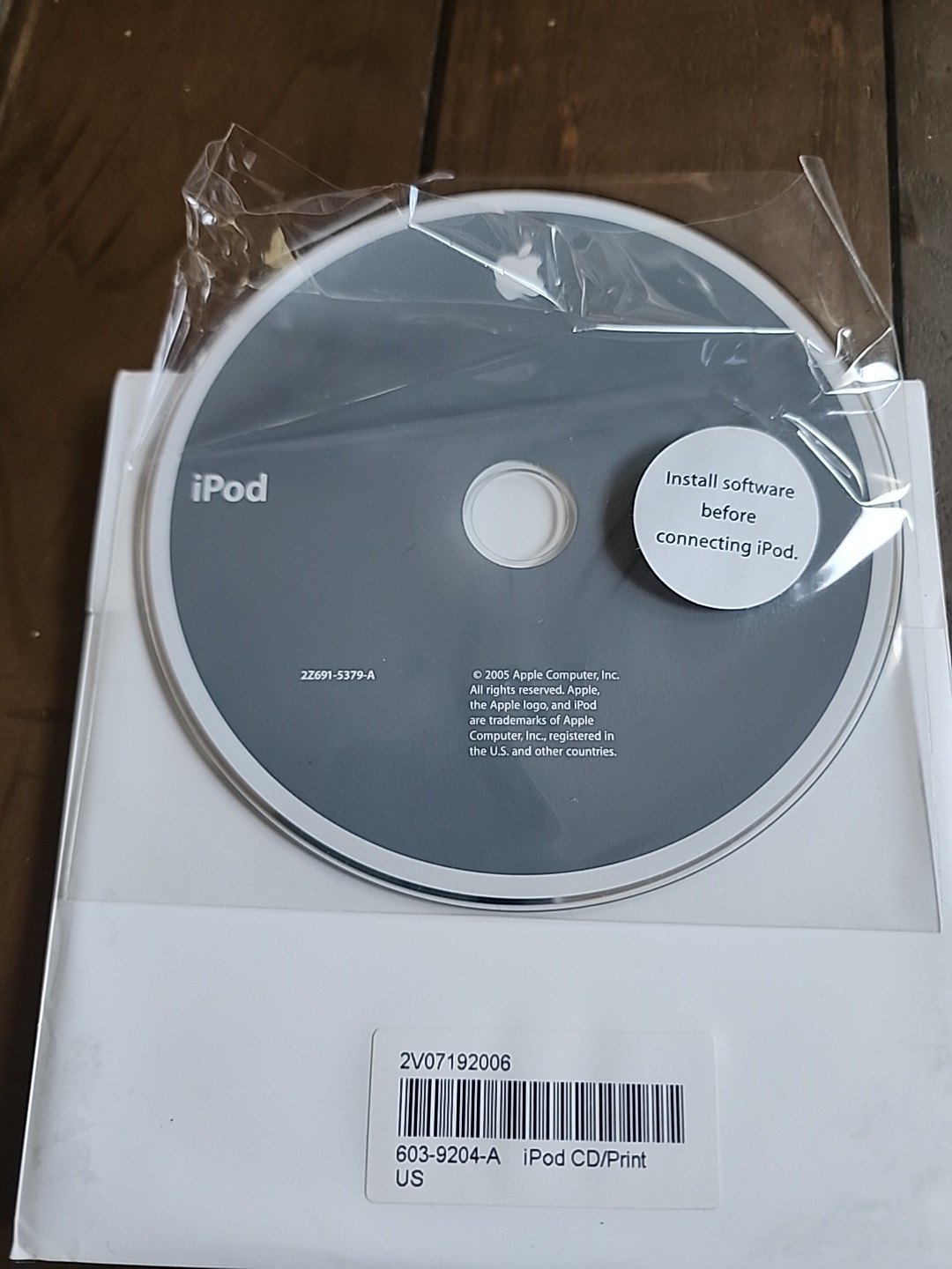 Vintage Apple iPod 2005 installation software CD-ROM 2Z691-5379-A
