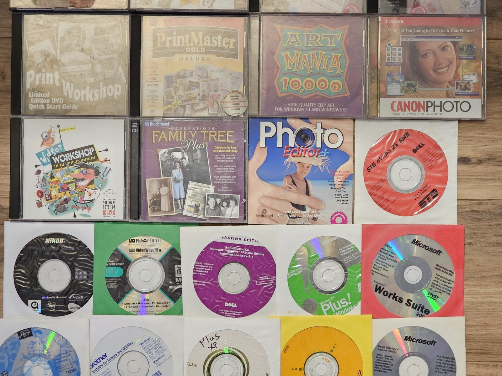 Lot of 27 program Installation, driver, software update CD-ROM discs