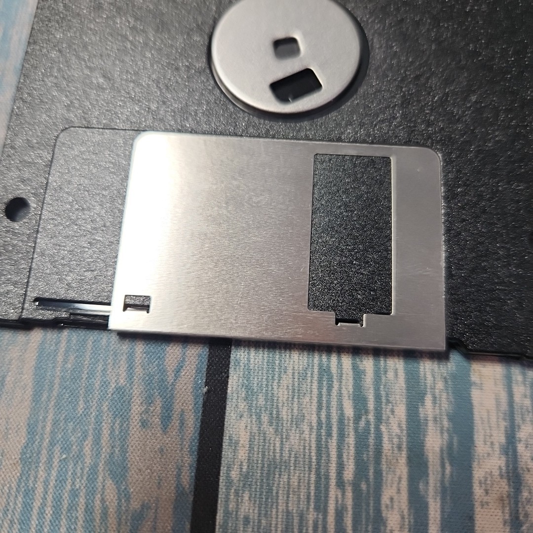 Gravis Utilities 3.5″ Floppy Disk 1991 Software Tool for PC – Vintage