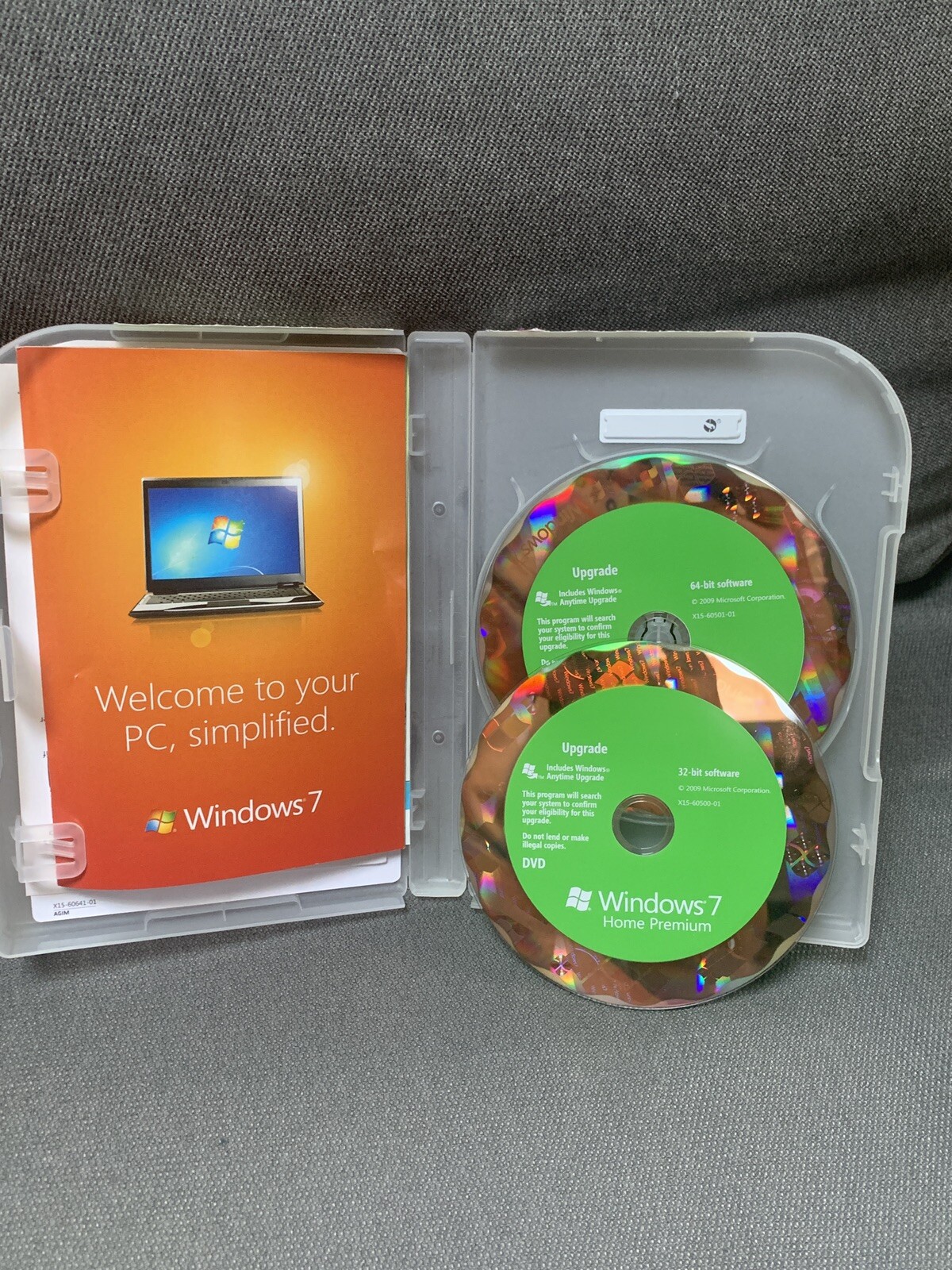 Microsoft Windows 7 Home Premium + Office Home And Student 2010 w/License Key