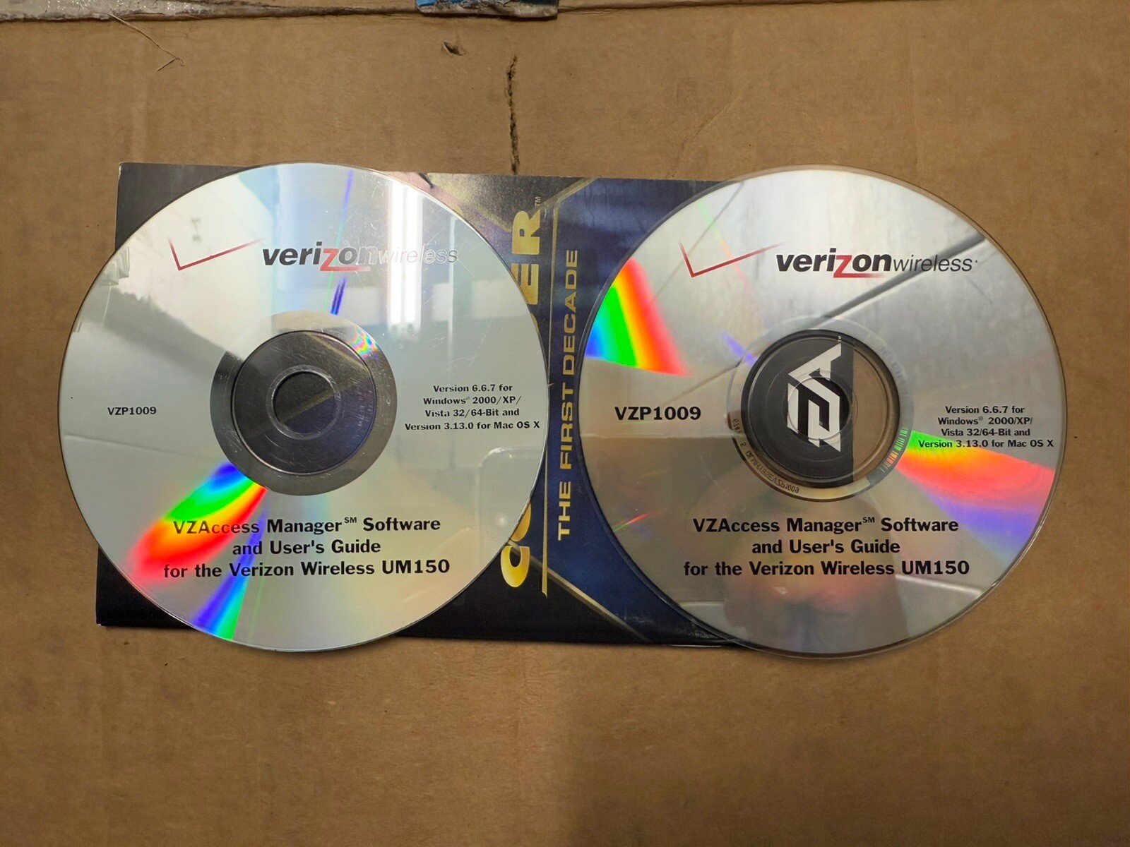 Lot of 2 Verizon Wireless VZAccess Manager Software & User’s Guide for UM150