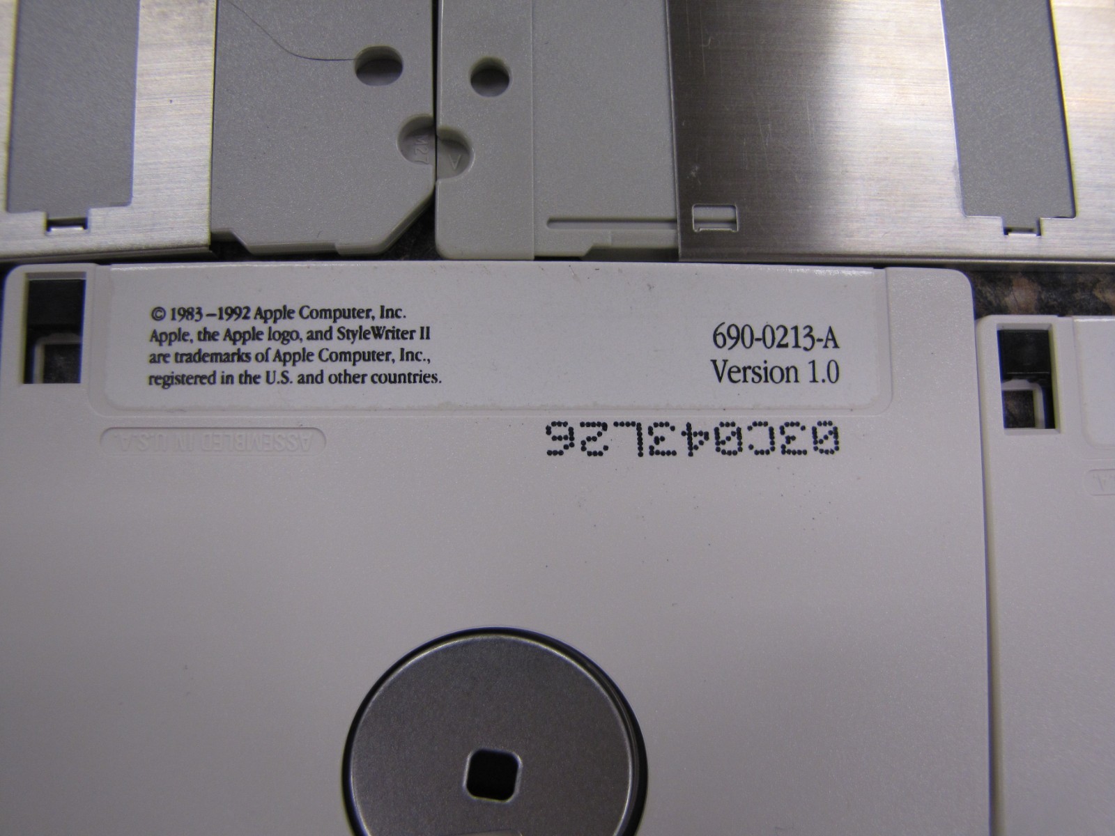 (10) Apple Macintosh Guided Tour, Fonts, Tidbits, StyleWriter II – 3.5″ Disks