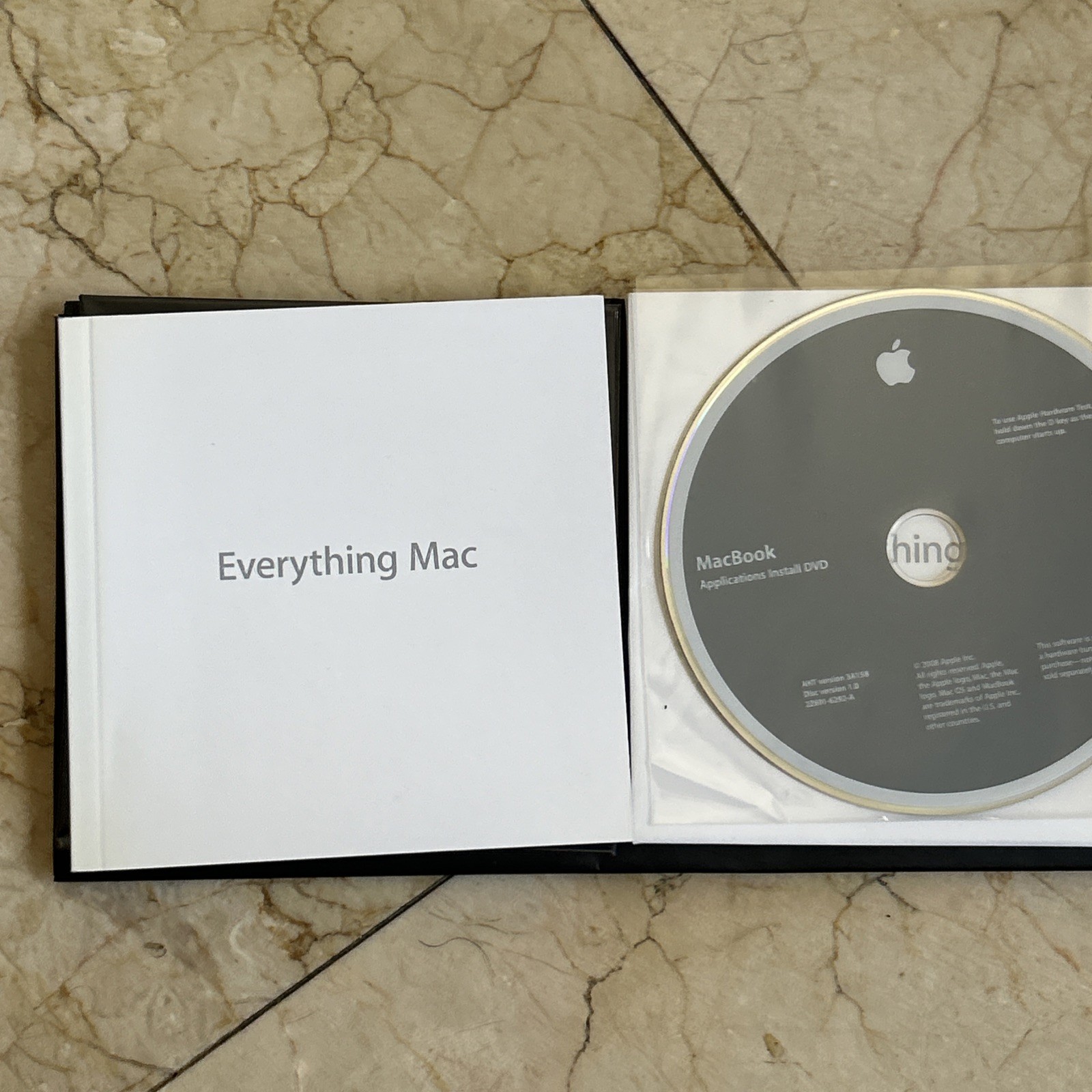 2009 Macintosh Mac MacBook Applications Software Installation DVD Version 1.0