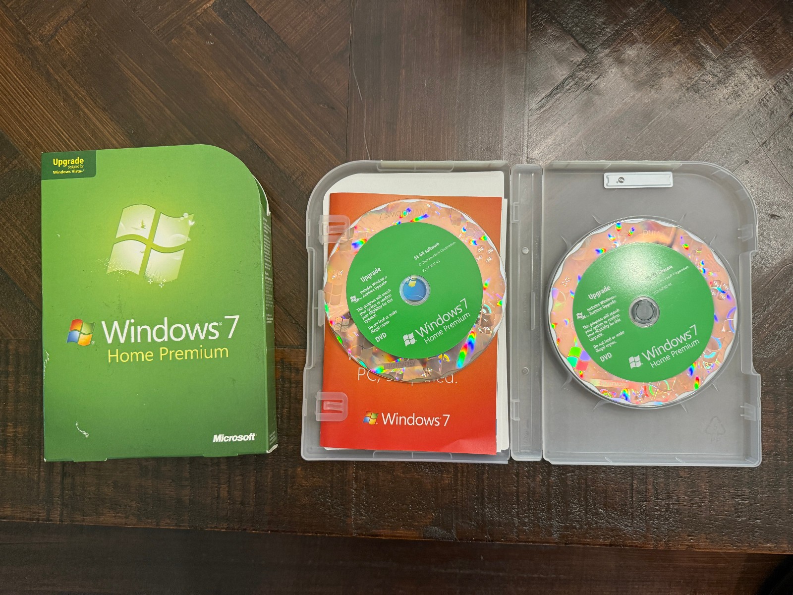 Microsoft Windows 7 Home Premium Upgrade 32 Bit & 64 Bit DVDs Complete w/ Key