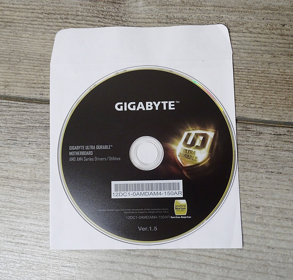 GIGABYTE Ultra Durable Motherboard AMD AM4 Series Driver/Utilities Ver. 1.5 Disc