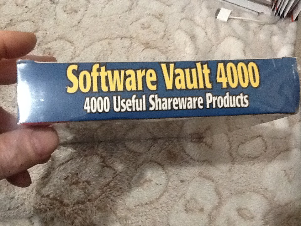 Macintosh CD-Rom Software VAULT 4000 Mac New Sealed MACSOFT VERY RARE