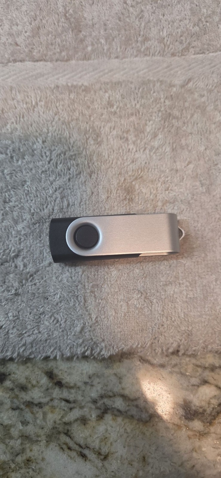 Hiren’s NEW Version Bootable USB PC Utilities Password Fix Disk Recovery & More