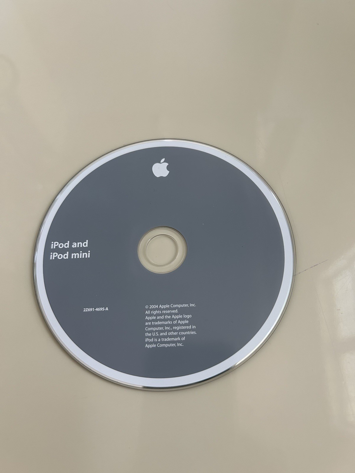 APPLE iPod and IPod MINI INSTALLATION CD (2004, 2Z691-4695-A) RARE VINTAGE