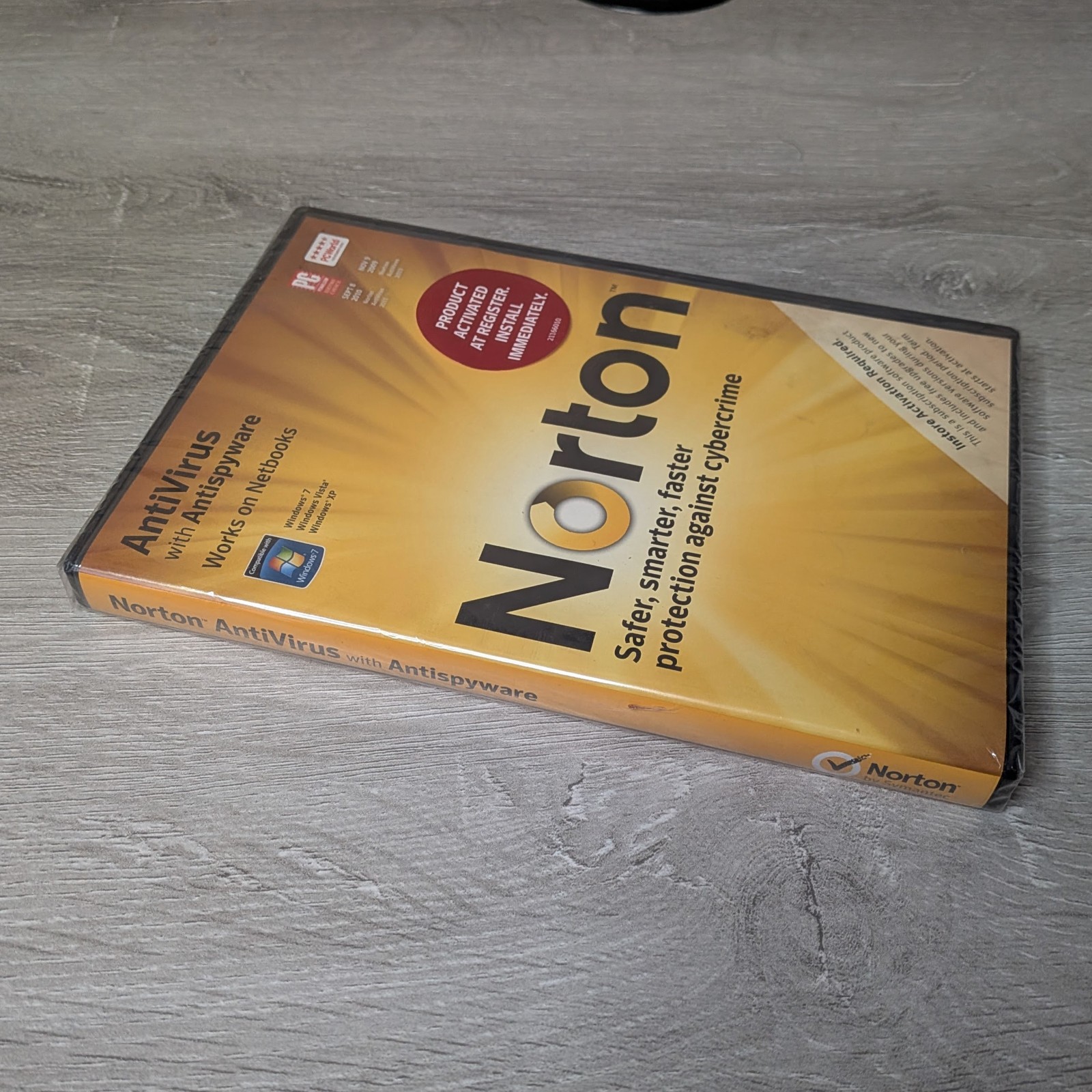 Norton AntiVirus 2011 with AntiSpyware by Symantec for Win 7/Vista/XP – Sealed