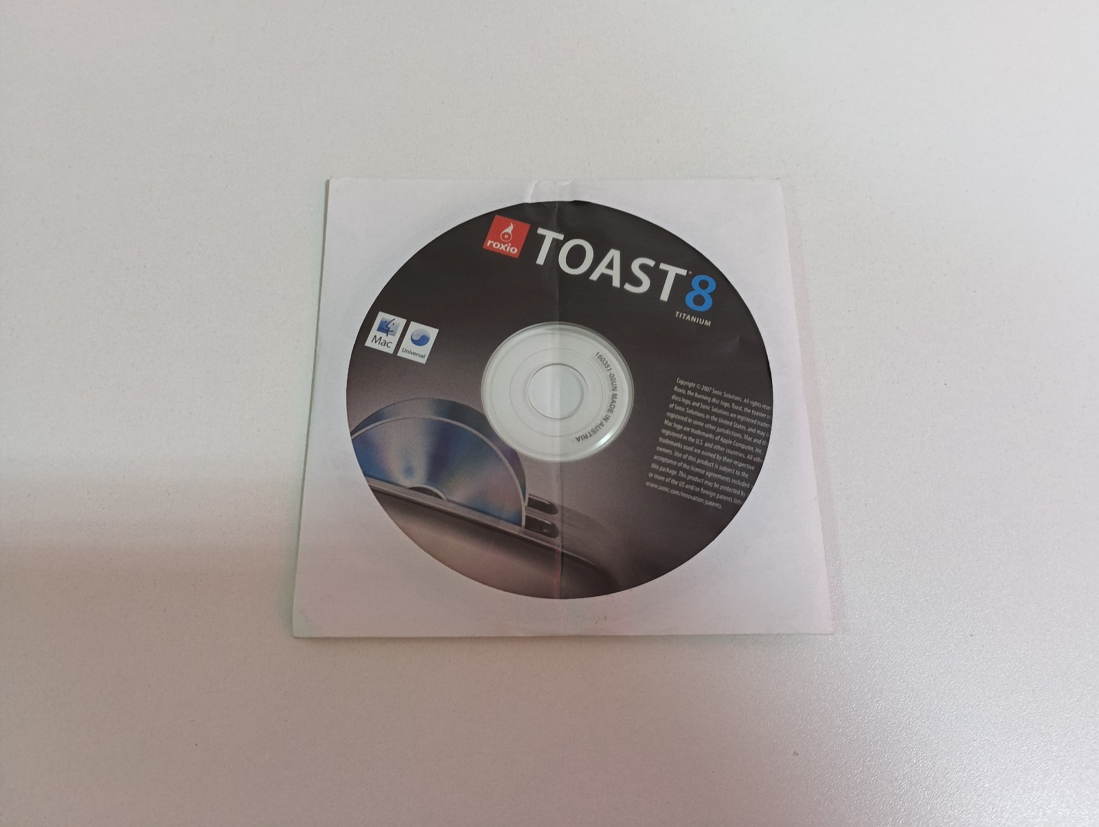 Roxio Toast 8 Titanium Macintosh CD DVD Blu Ray disc burning software Mac CD ROM