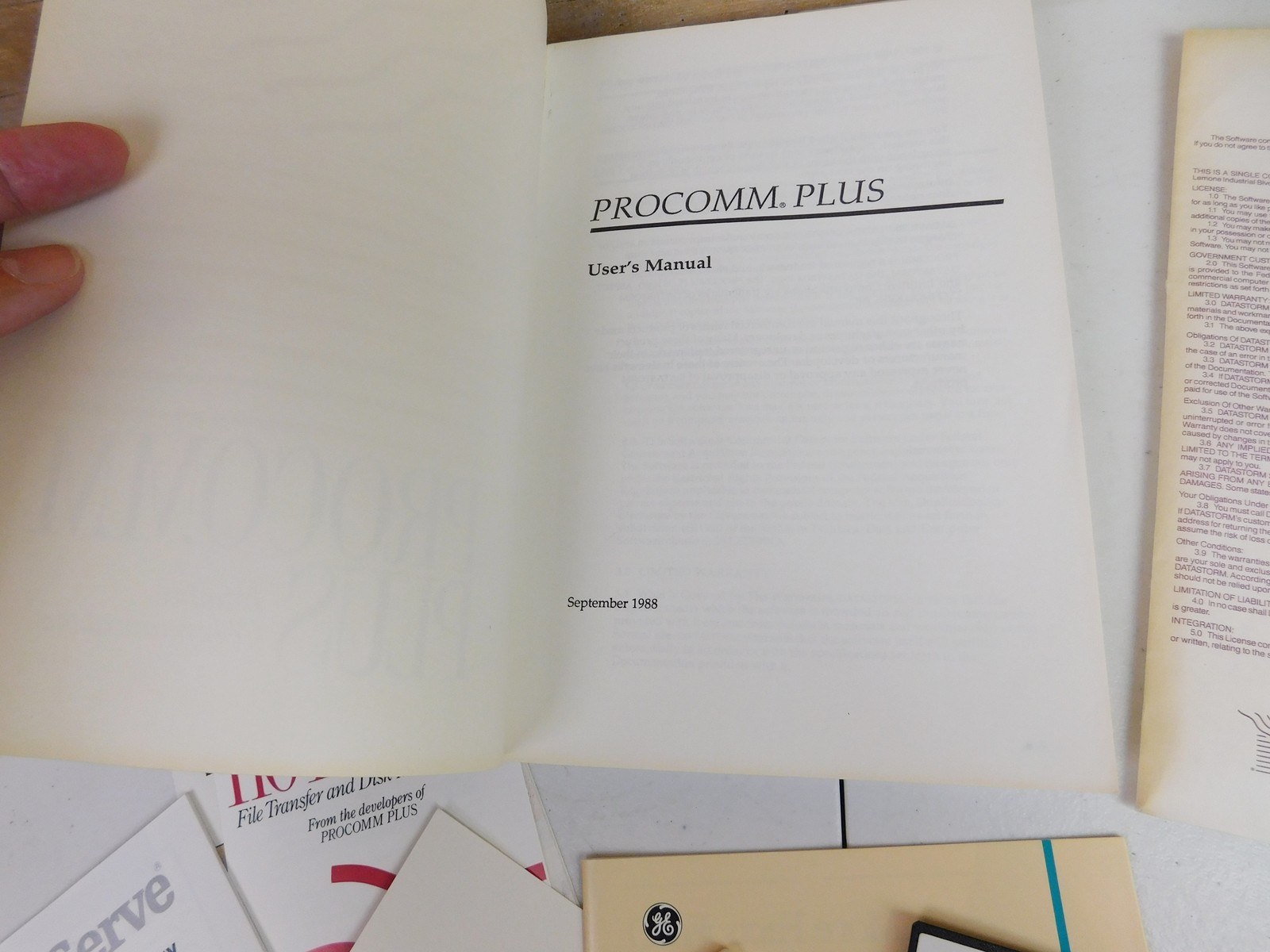 PROCOMM PLUS Intuitive Communications Software DATASTORM DOS 5.25″ 3.5″ Floppy