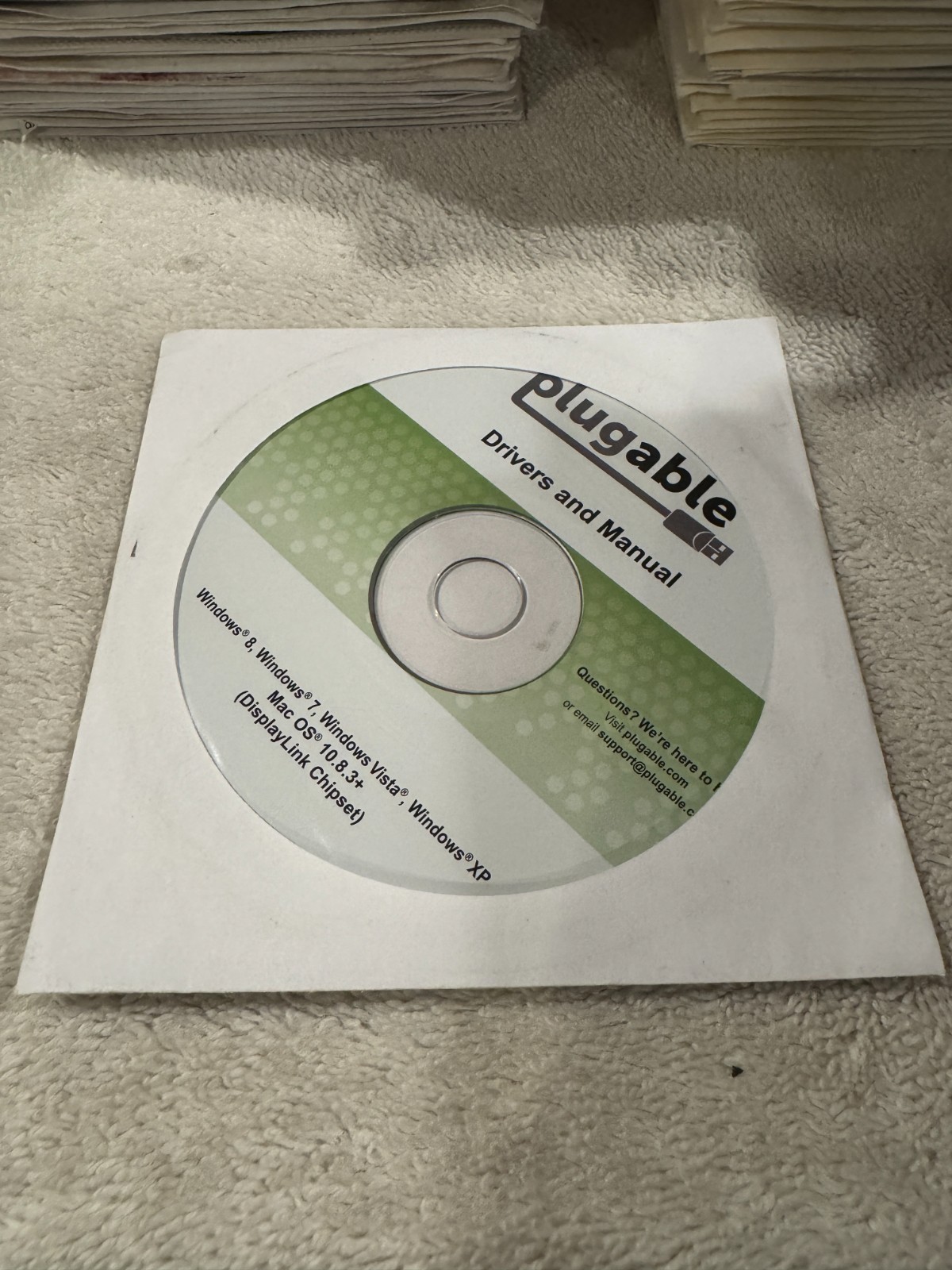 Plugable Drivers and Manual Win 8/7/Vista/XP Mac OS 10.8.3+ CD ONLY!!!