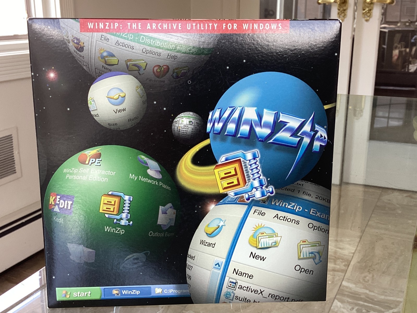 Rare 2001 SEALED VINTAGE Winzip 8.1 Floppy Disk Windows 95 98 Vista Me AS IS