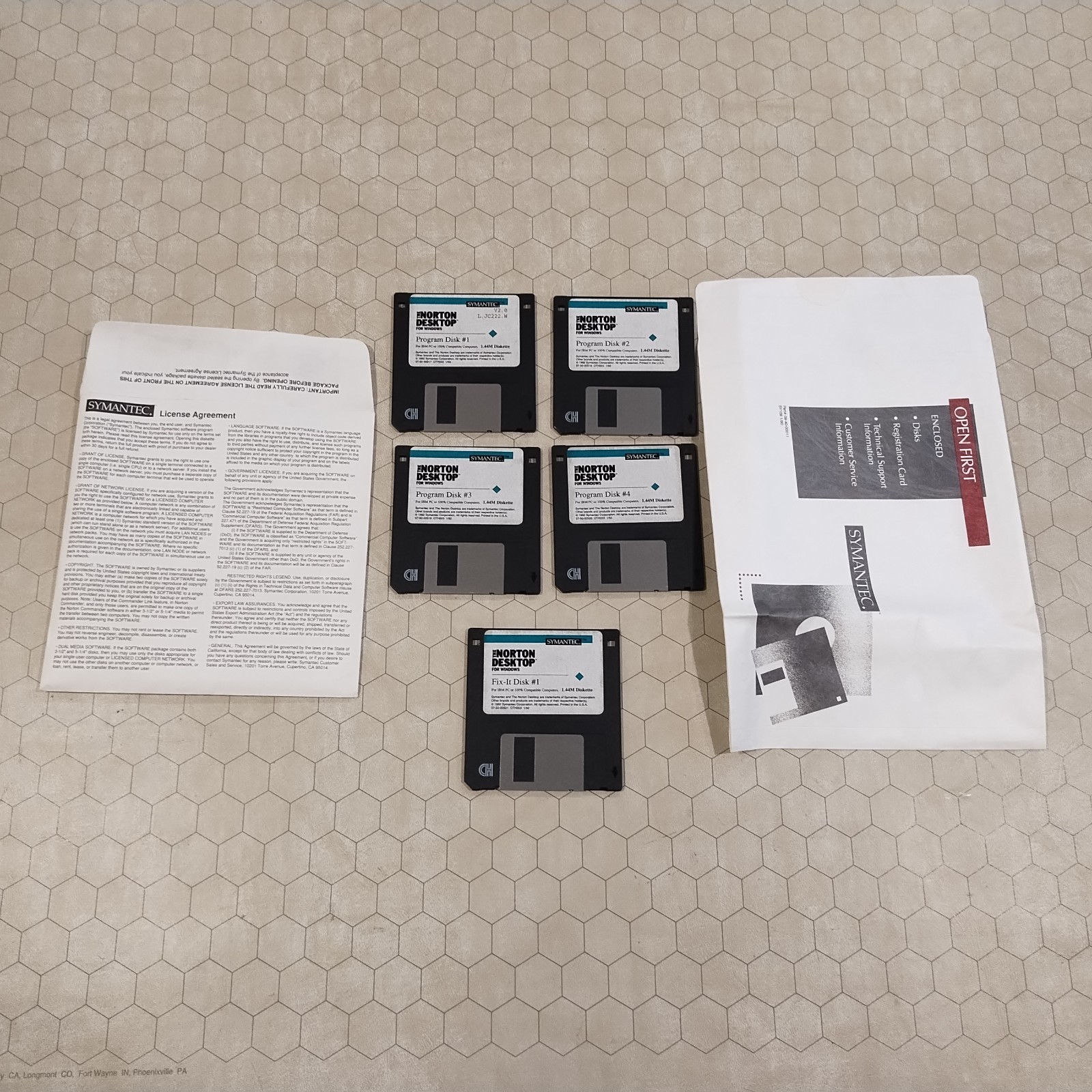 Norton Desktop for Windows 2.0, Symantec, IBM/PC, 3.5″ disks, 1992