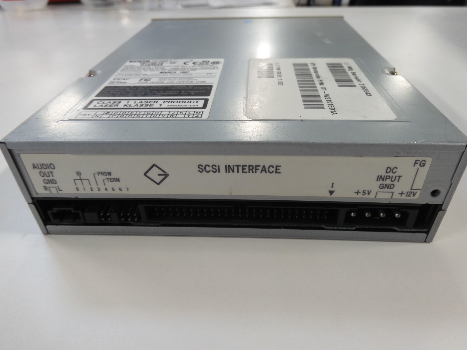 CD-516S TEAC 16X SCSI 50 PIN. CD-ROM DRIVE.