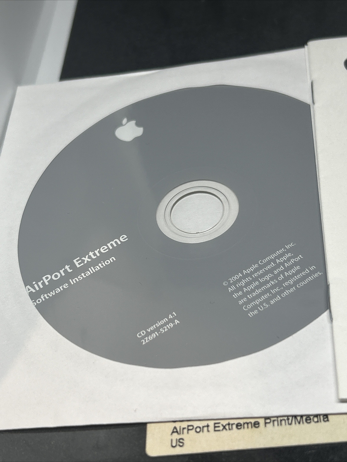 Apple AirPort Extreme Card User’s Guide & Software Installation CD Vr. 4.1 New