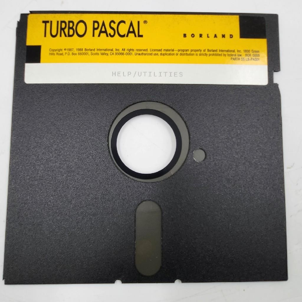 Borland Turbo Pascal Part # SS LB-PAS01 Help/Utilities 5.25″ Disk