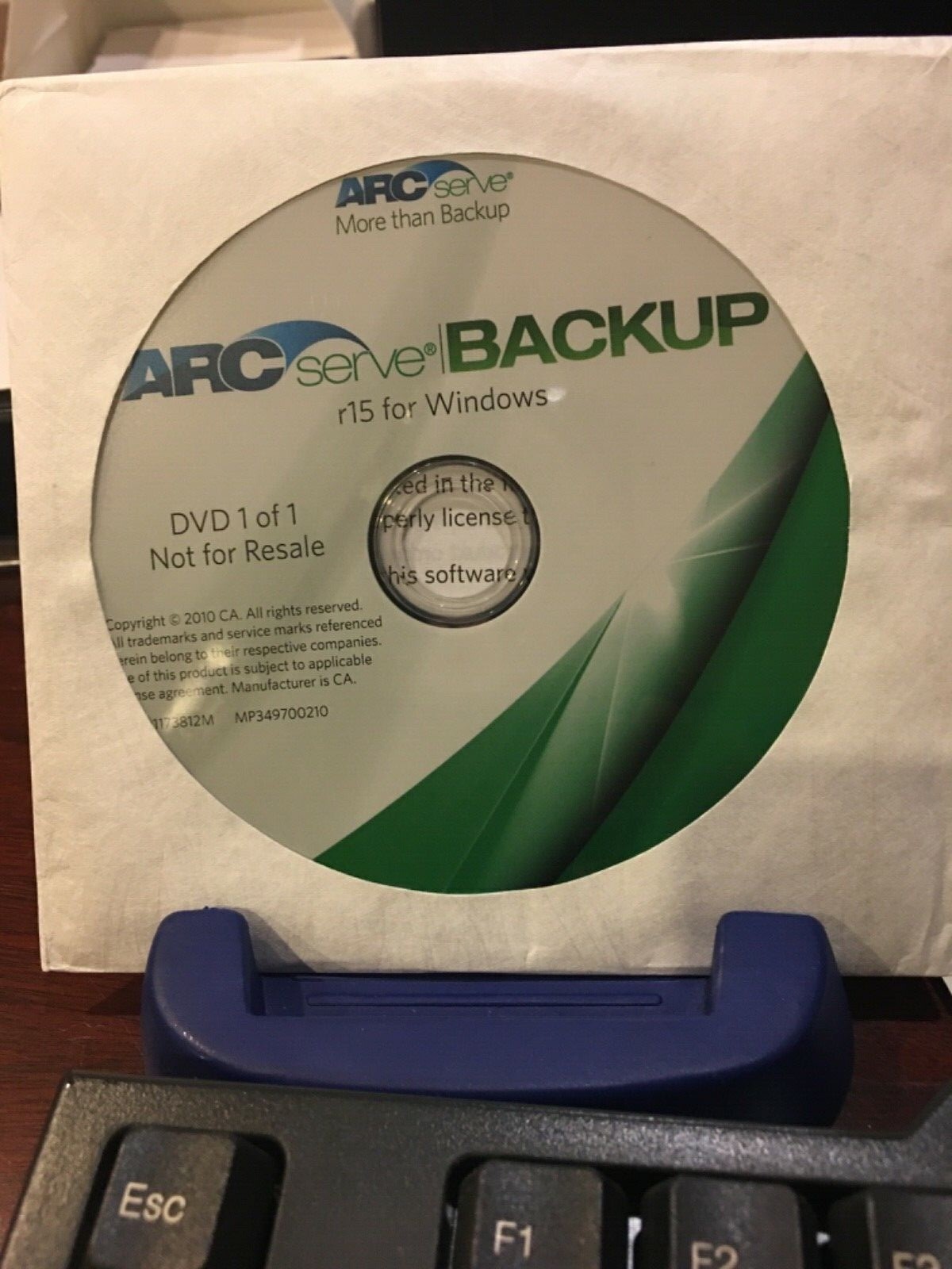 AUTHENTIC AND BRAND NEW ARCserve Backup r15 for Windows DVD. NFR + License Keys.