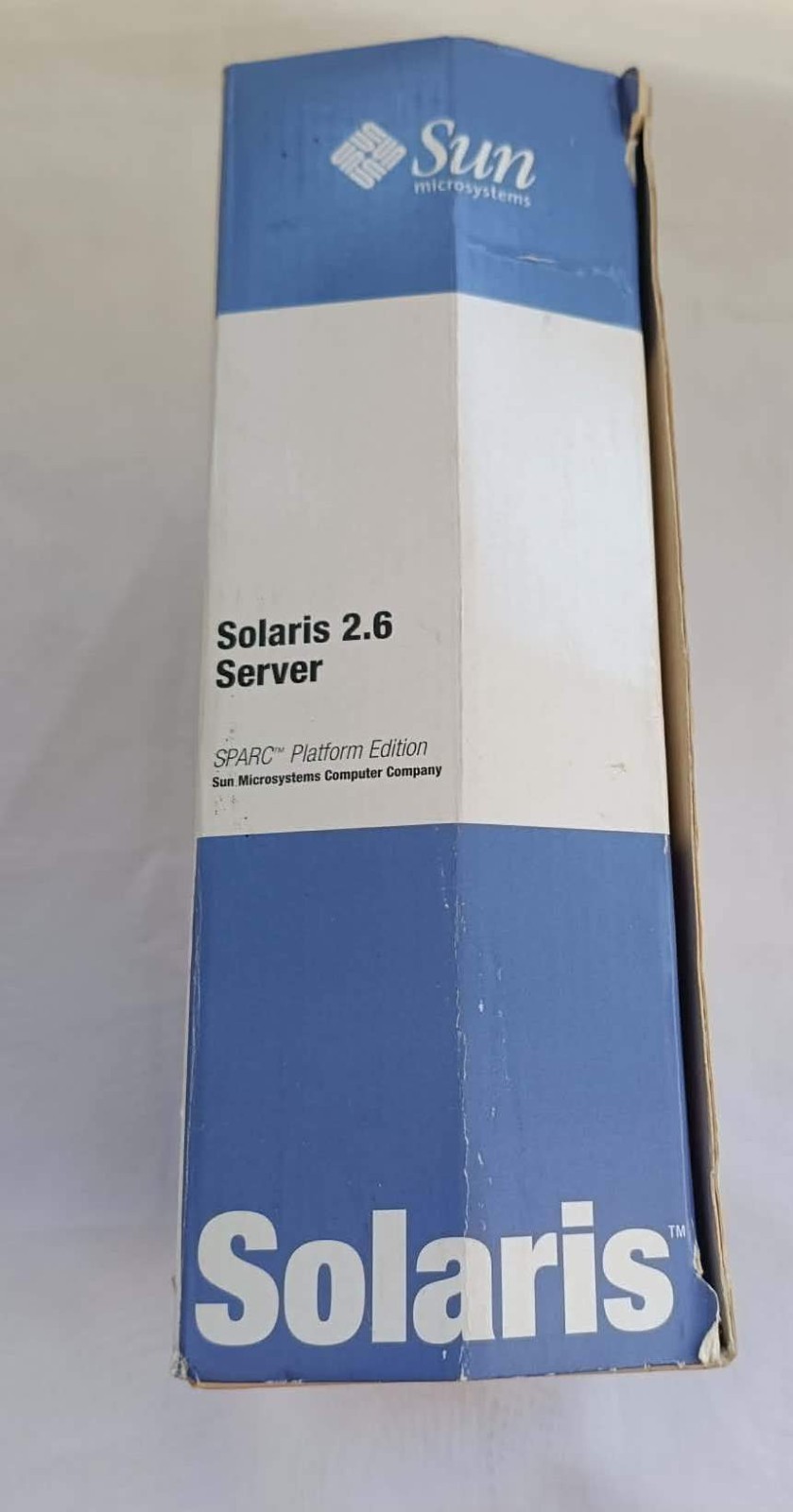 1997 SUN MICROSYSTEMS Solaris 2.6,_Many books and 4 CDs_used