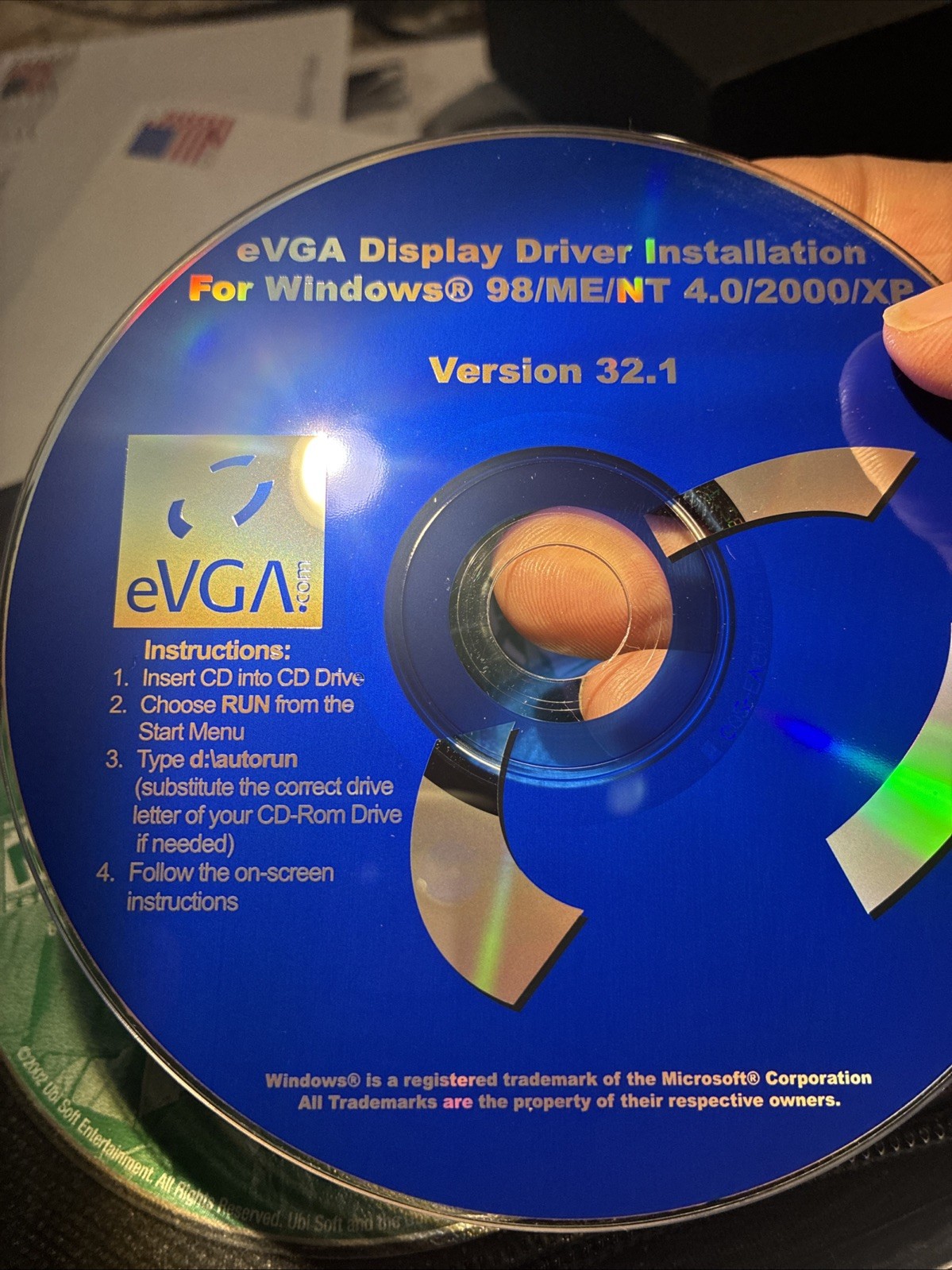 eVGA Display Driver Installation Version 32.1 Windows 98/SE/ME/NT – 4.0/2000/XP