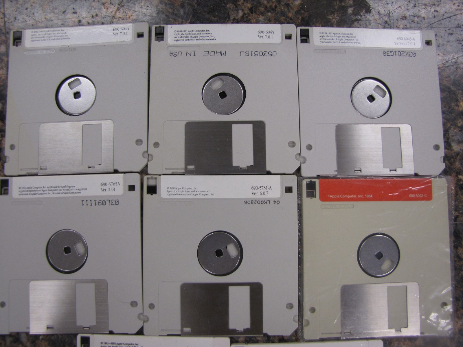 (10) Apple Macintosh Guided Tour, Fonts, Tidbits, StyleWriter II – 3.5″ Disks
