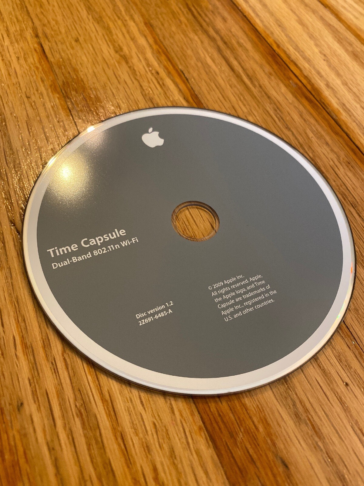 Apple Time Capsule Dual-Band 802.11n Wi-Fi CD with Manuals 2Z691-6485-A 2009
