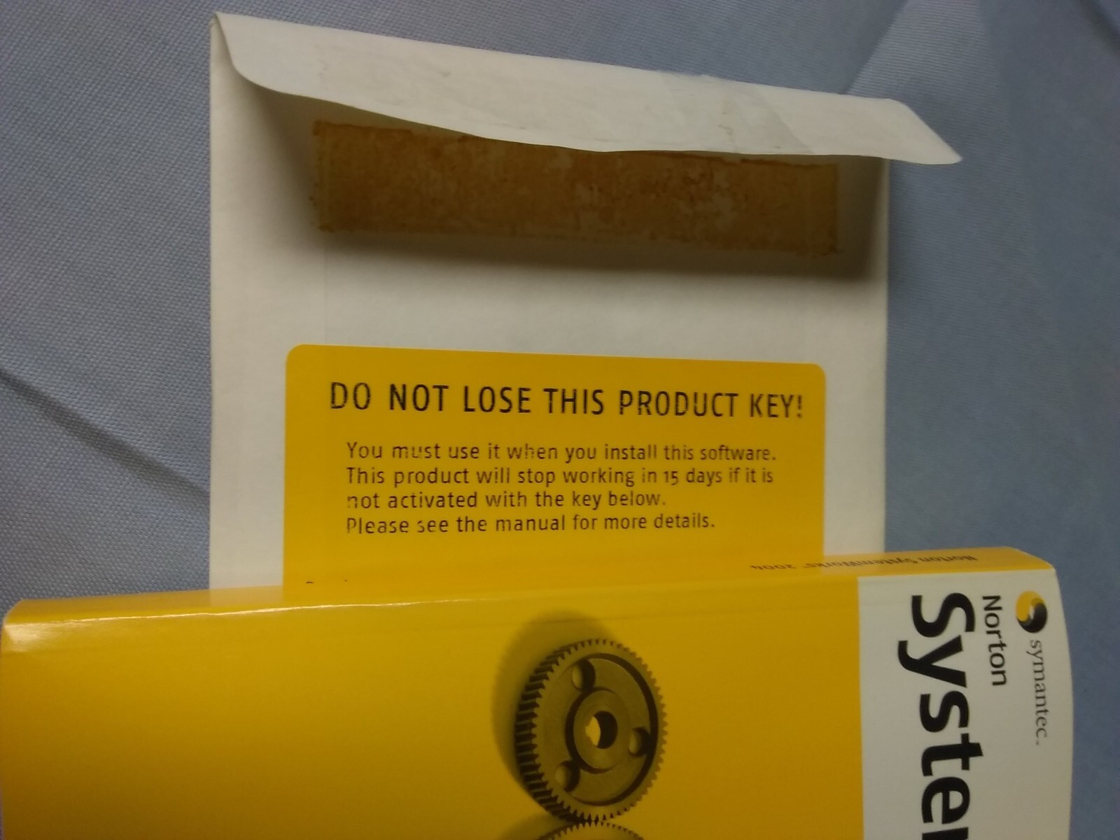Symantec Norton SystemWorks 2004 Key – Disc User’s Guide Original Box – Windows