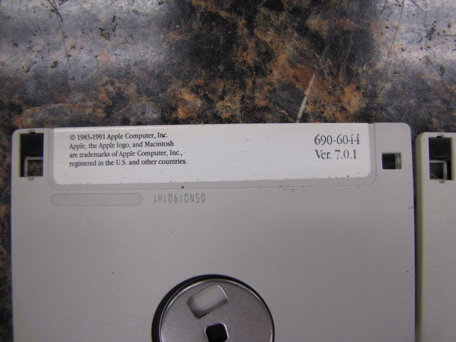 (10) Apple Macintosh Guided Tour, Fonts, Tidbits, StyleWriter II – 3.5″ Disks