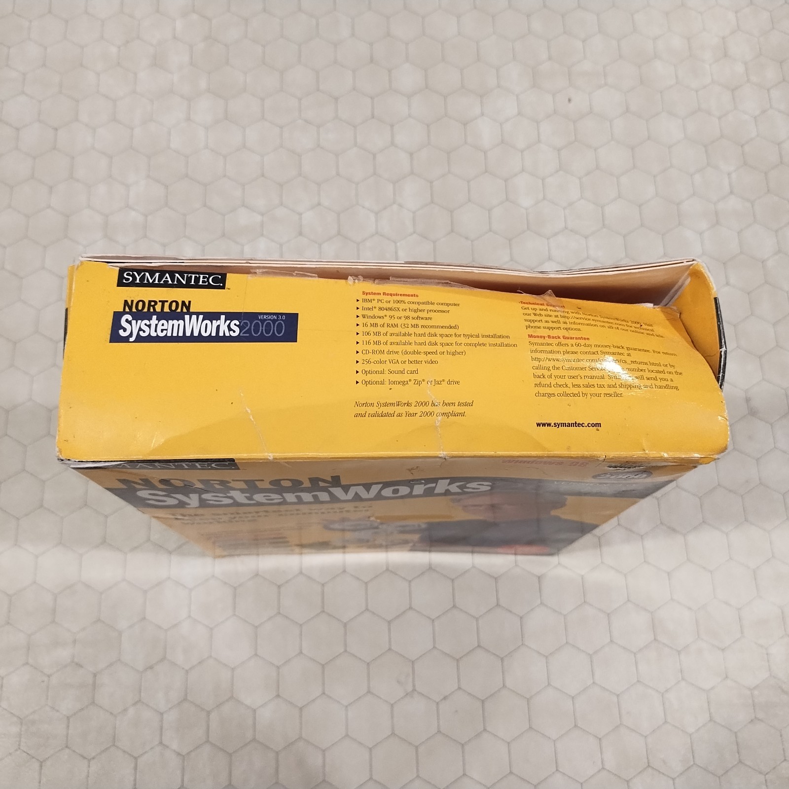 Norton SystemWorks 2000 Version 3.0, Symantec, Windows 95/98, 1999 3.5″ disks
