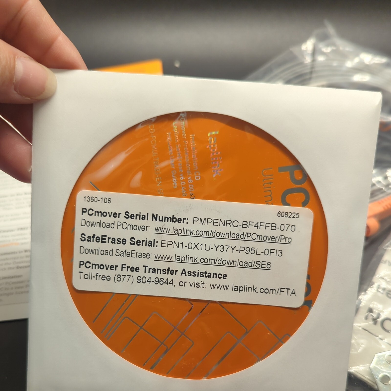 LapLink PCMover Ultimate SafeErase for Windows 8, 7, Vista, XP Open Box