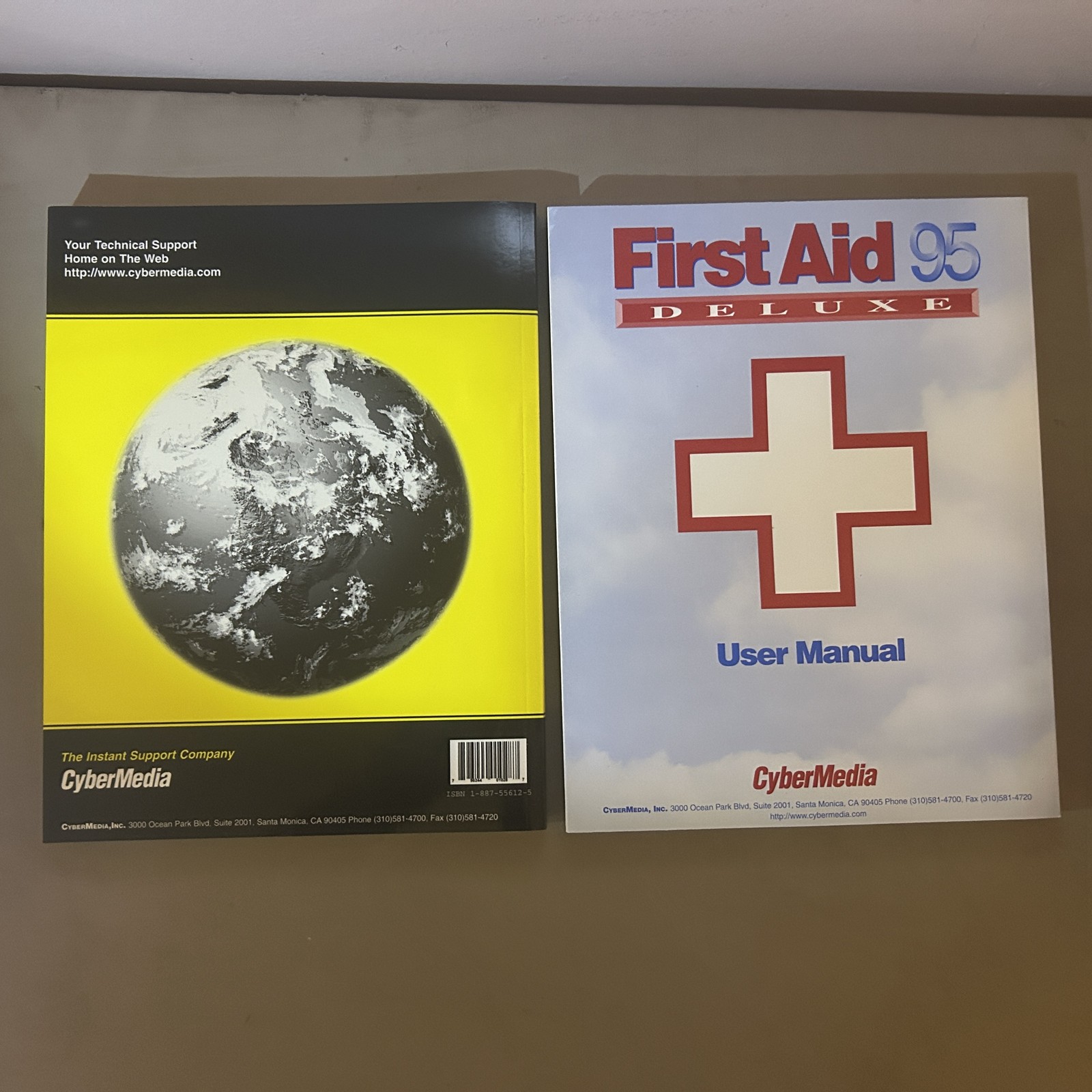 First Aid 95 Deluxe CD-ROM CyberMedia Windows 95 3.1 3.11 Vintage PC Software