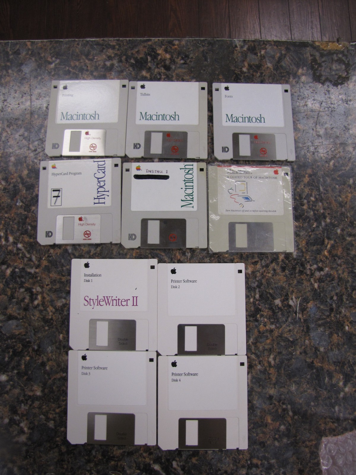 (10) Apple Macintosh Guided Tour, Fonts, Tidbits, StyleWriter II – 3.5″ Disks
