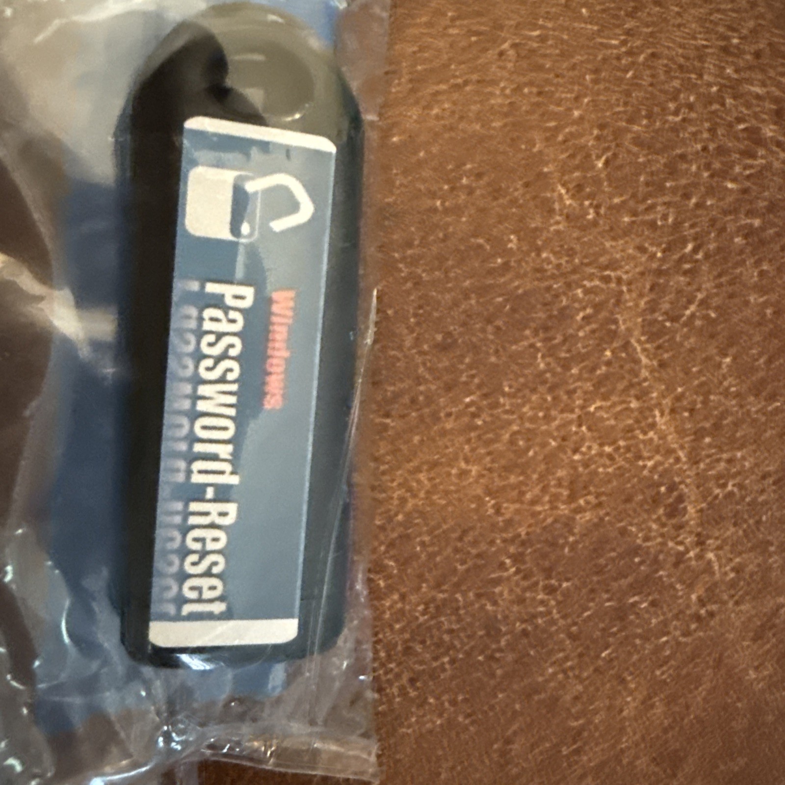 Windows Password Reset Recovery Premium V5.9. 8GB Thumb Drive X0016VH91