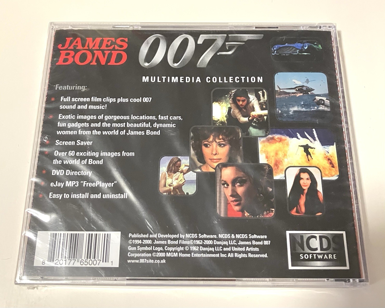 James Bond 007 Multimedia Screen Savers CD Girls Gadgets WinXP RARE New Sealed