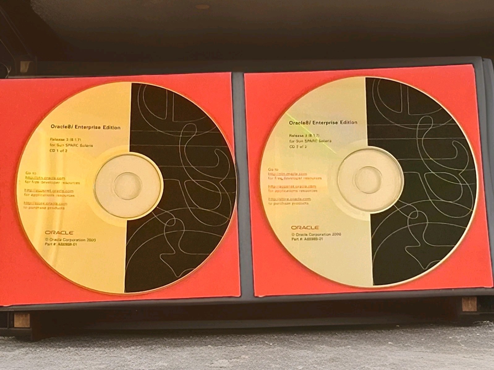 Oracle8i Enterprise Edition Release 3 8.1.7 Sun SPARC Solaris 2-CD Set Vintage