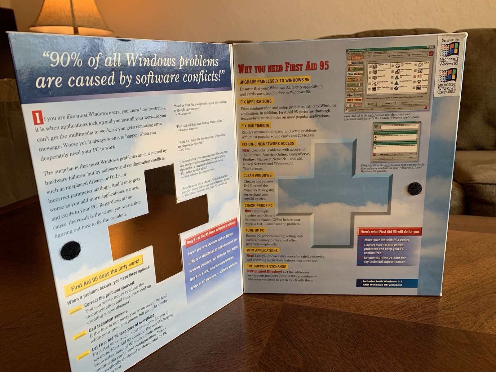 CyberMedia FIRST AID 95 For Windows 95 – 3.5″ discs, manuals, service guide