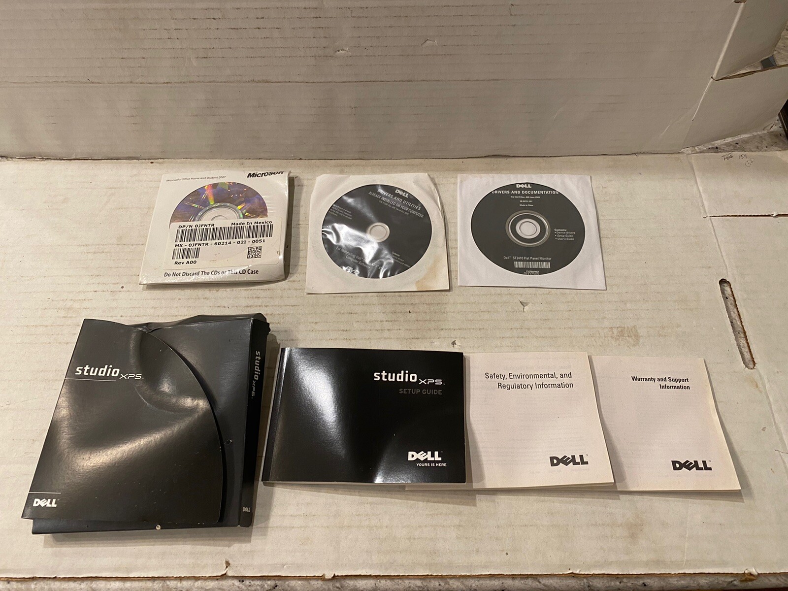 Dell Studio Xps Reinstall Guide With Extras , Belkin Transfer Cable , Windows 7