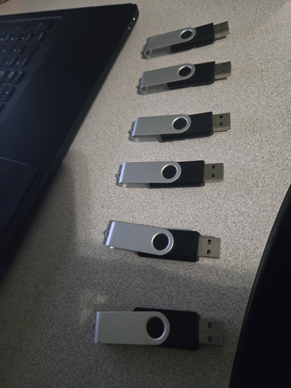 software license key para 5.3.555 , 5.3499. 5.3.364, 5.1.5046, 5.1.3184 5.1.3476