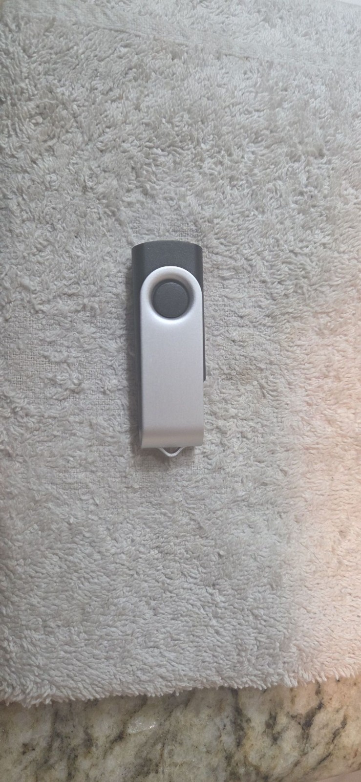 Hiren’s NEW Version Bootable USB PC Utilities Password Fix Disk Recovery & More