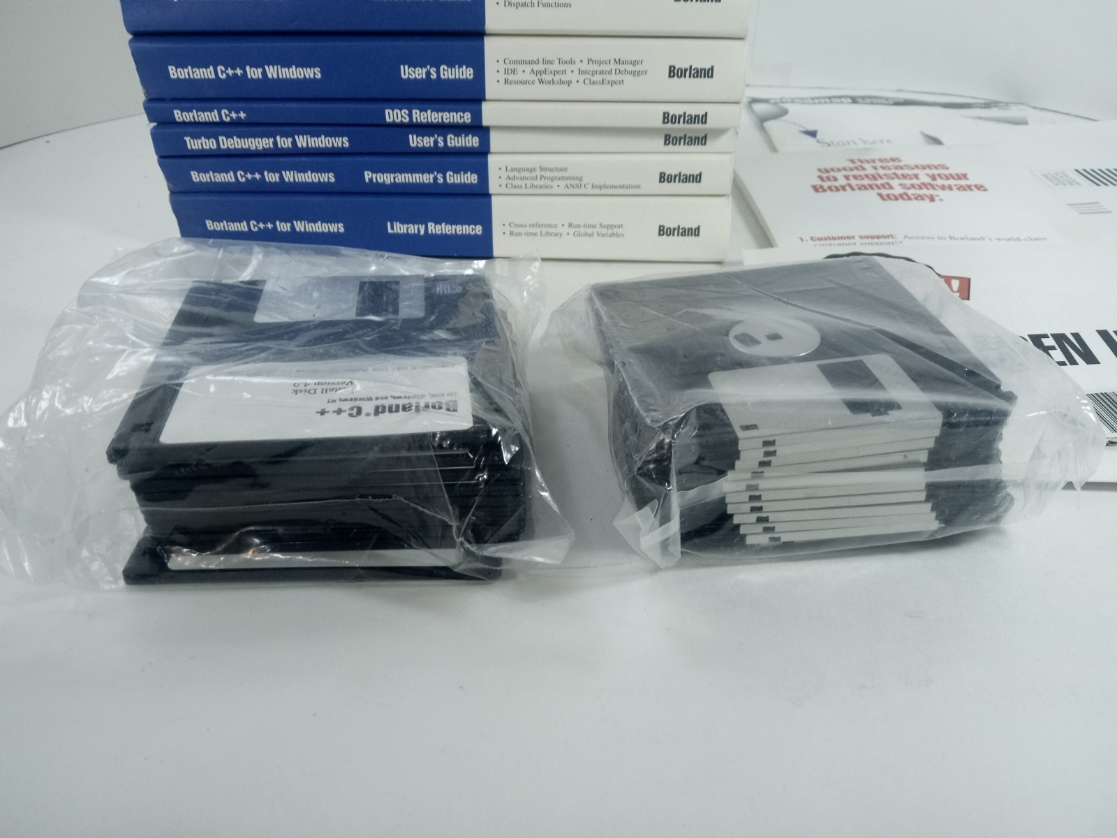 Borland C++ 4.0 Application & Framework Set DOS Windows Disks Manuals 3.5″ Disks