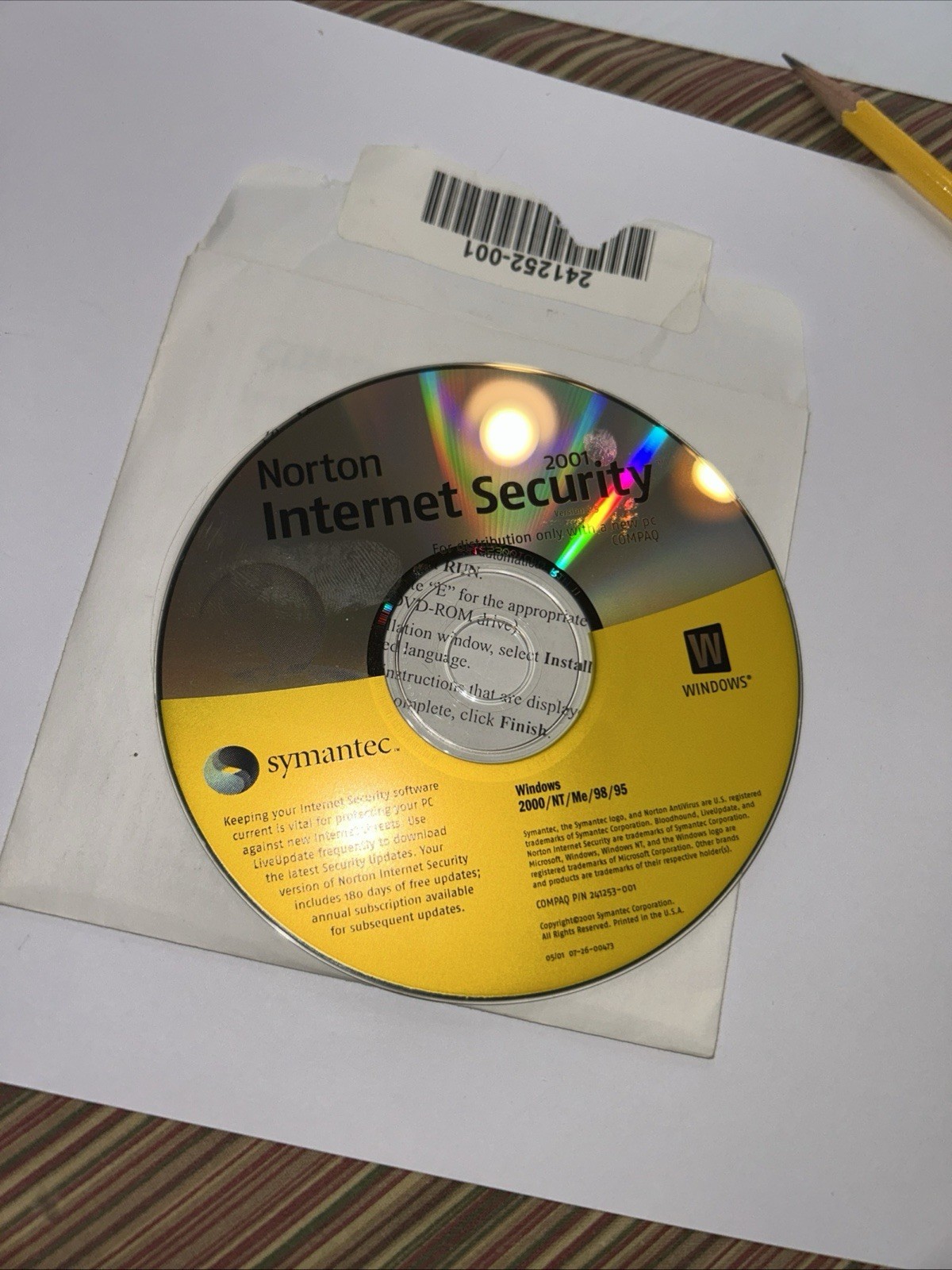 Norton Internet Security 2001 CD (2001) DISC ONLY Compaq Win XP 2000/NT/Me/98/95